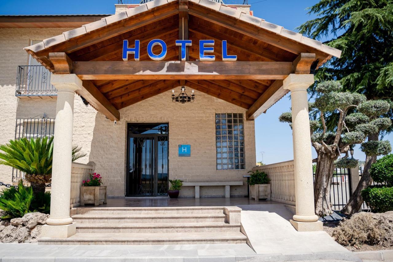 Hotel Malena Caravaca De La Cruz Exterior foto